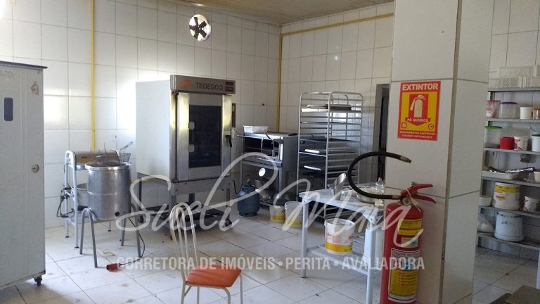Salão comercial ideal para restaurante, mercado ou panificadora Salão comercial ideal para restaurante, mercado ou panificadora
