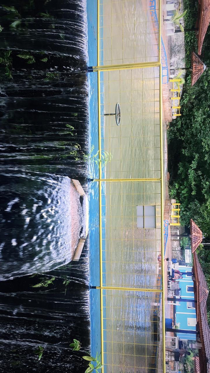 Clube de Lazer c/ piscina de água natural/termal Clube de Lazer c/ piscina de água natural/termal