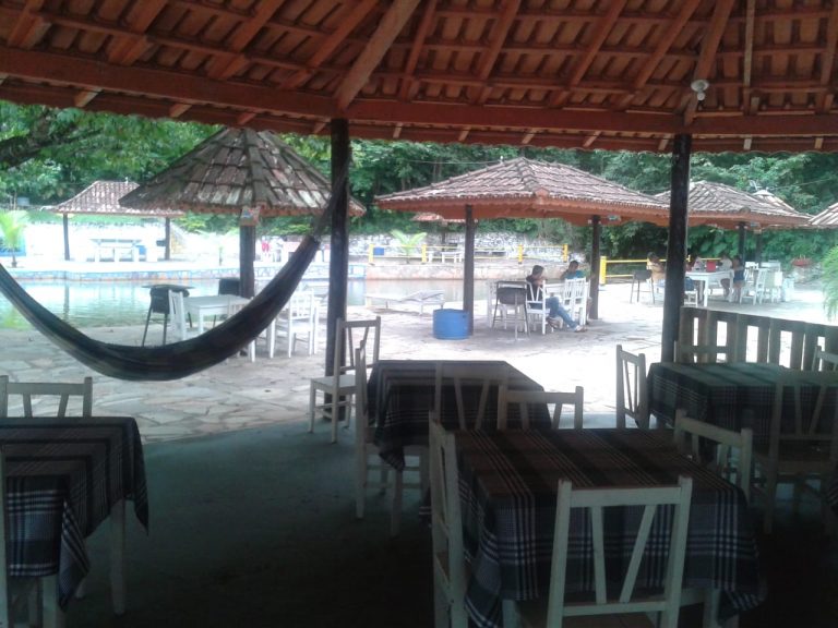 Clube de Lazer c/ piscina de água natural/termal Clube de Lazer c/ piscina de água natural/termal