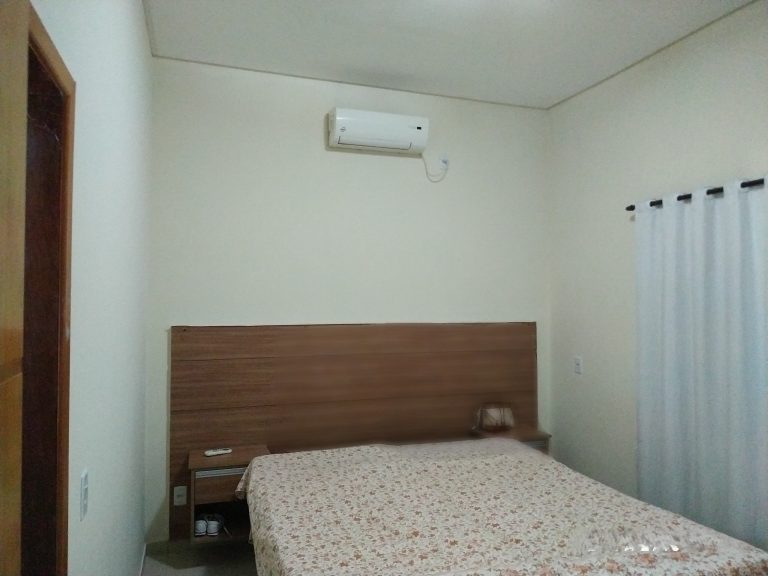 LINDA CASA na beira do lago – A 5km da cidade LINDA CASA na beira do lago – A 5km da cidade
