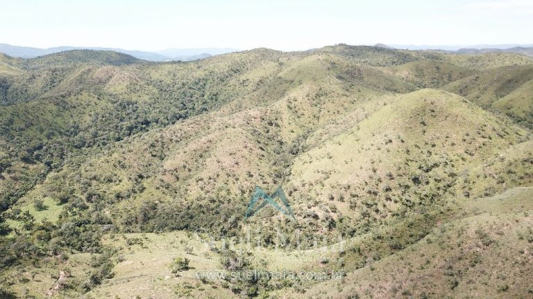 27,20 ALQ. A 6KM DO ASFALTO- MINAÇU