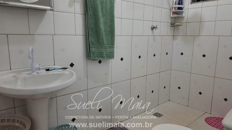 CHÁCARA C/ SOBRADO – NA BEIRA DO LAGO – 4.079,94 M² CHÁCARA C/ SOBRADO – NA BEIRA DO LAGO – 4.079,94 M²