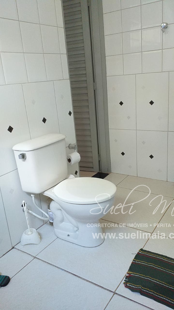 CHÁCARA C/ SOBRADO – NA BEIRA DO LAGO – 4.079,94 M² CHÁCARA C/ SOBRADO – NA BEIRA DO LAGO – 4.079,94 M²