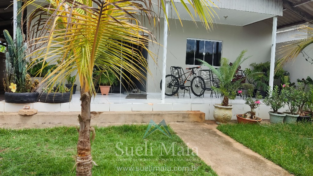 CASA C/ 2 SUÍTES E 2 QUARTOS NA AVENIDA MARANHÃO