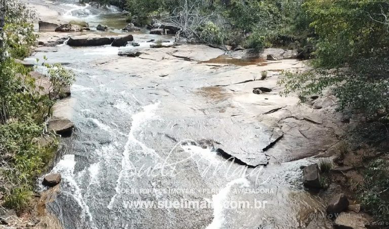Sítio de 10 alq. – Às margens do Ribeirão Lajeado – Minaçu