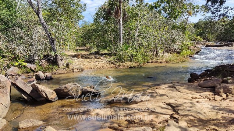 Sítio de 10 alq. – Às margens do Ribeirão Lajeado – Minaçu