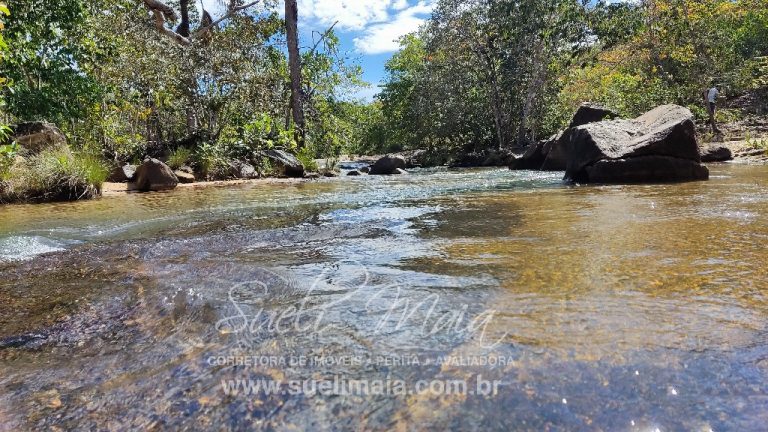 Sítio de 10 alq. – Às margens do Ribeirão Lajeado – Minaçu