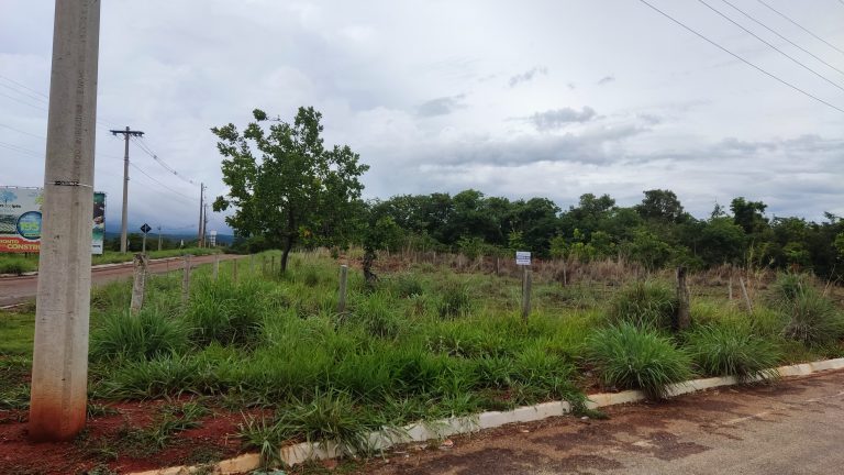 Terreno na entrada da Praia do Sol – 650m²