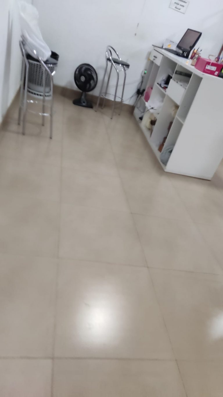 PRÉDIO COMERCIAL NA AV. MARANHÃO