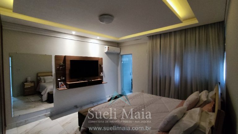 A sua casa com piscina e 4 suítes A sua casa com piscina e 4 suítes