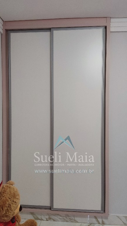 A sua casa com piscina e 4 suítes A sua casa com piscina e 4 suítes