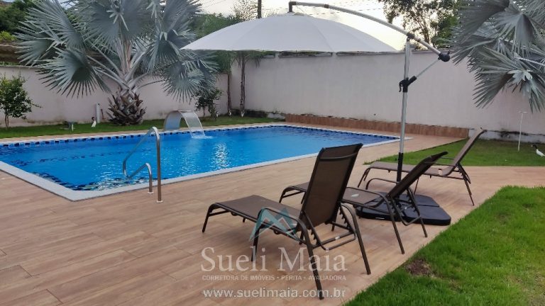 A sua casa com piscina e 4 suítes A sua casa com piscina e 4 suítes