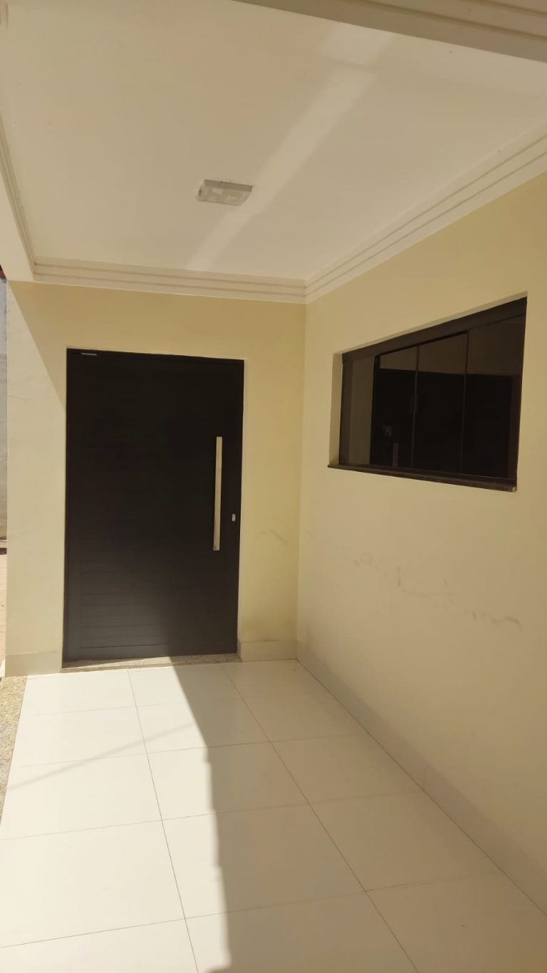 CASA NA AV MARANHÃO – TODA REFORMADA CASA NA AV MARANHÃO – TODA REFORMADA