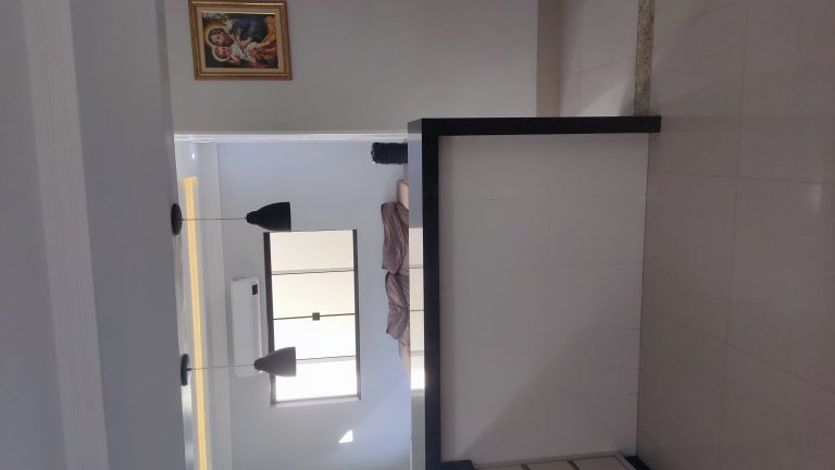 CASA NA AV MARANHÃO – TODA REFORMADA CASA NA AV MARANHÃO – TODA REFORMADA