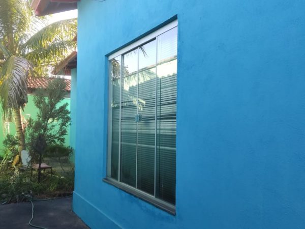 BELA CASA C/ 3 DORMITÓRIOS SEMINOVA