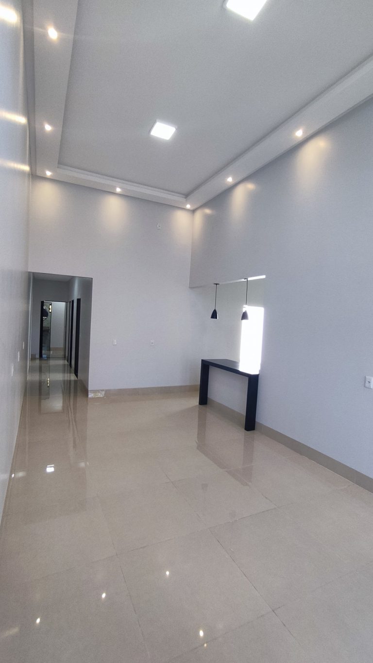 CASA NOVA E MODERNA – MINAÇU/GO CASA NOVA E MODERNA – MINAÇU/GO